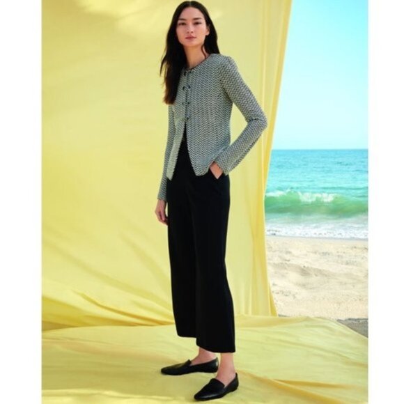St. John Collection Milano Knit Side Slit Crop Pants - Picture 3 of 12